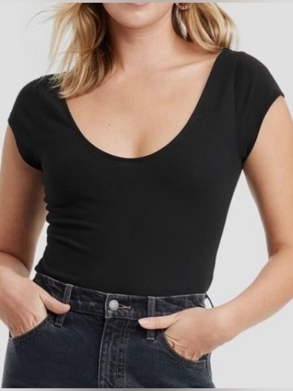 Universal Thread Black Scoop Neck Short Sleeve Bodysuit